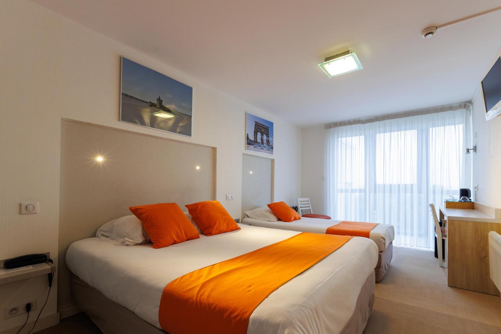 Logis Hotel Le Rochelois La Rochelle  Exterior photo